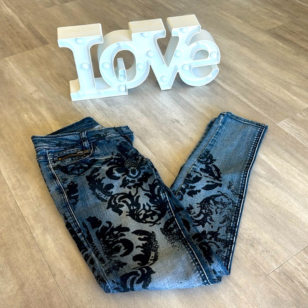 Bebe Damask Print Jeans